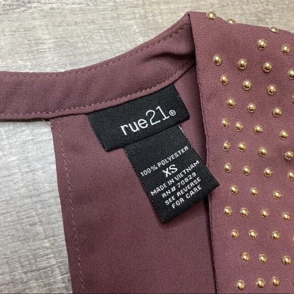 Rue 21 Burgundy Short Sleeve Blouse with Gold Beads - Picture 2 of 8